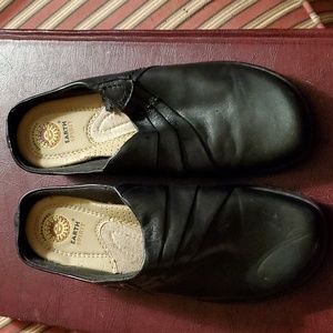 Black Leather Clogs size 8